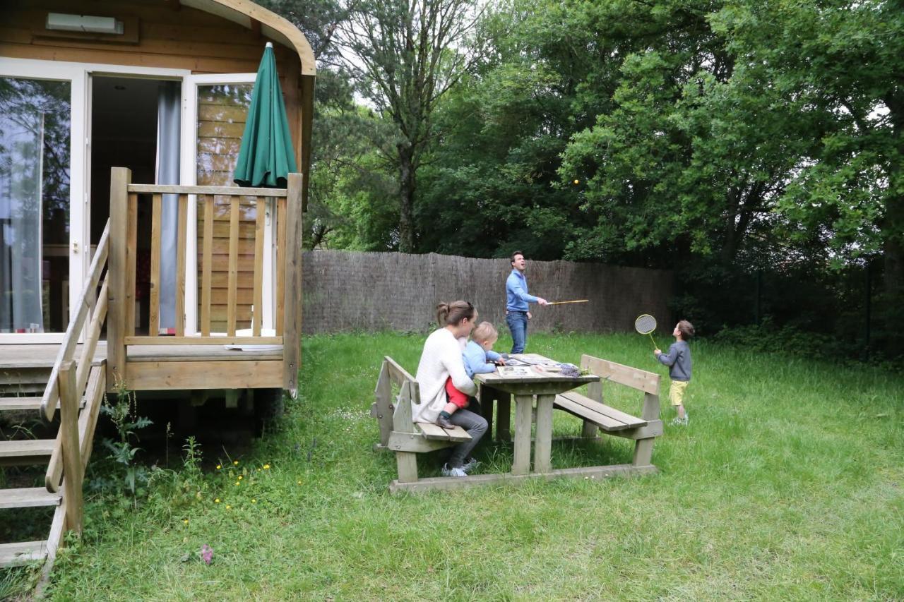 Camping Le Nid Du Parc 빌라-레-동브 외부 사진