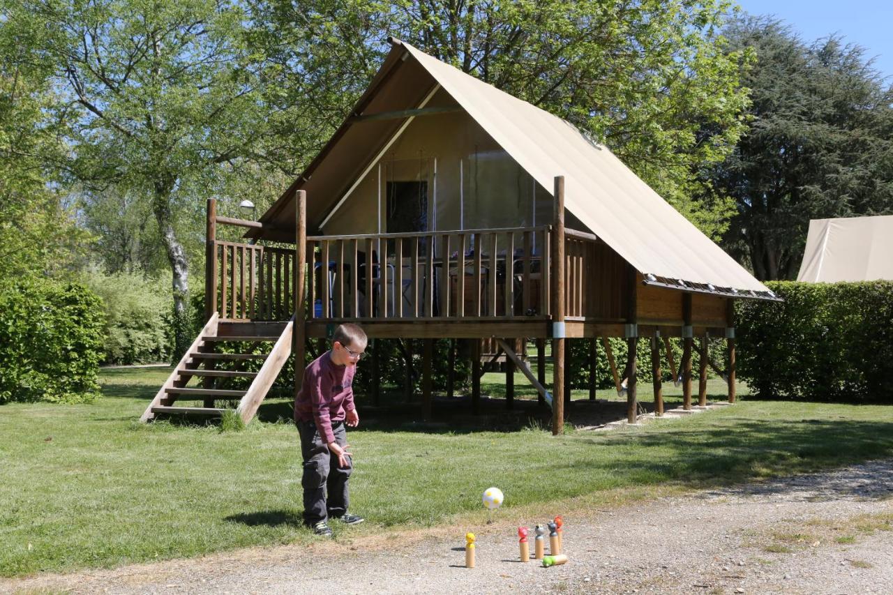 Camping Le Nid Du Parc 빌라-레-동브 외부 사진
