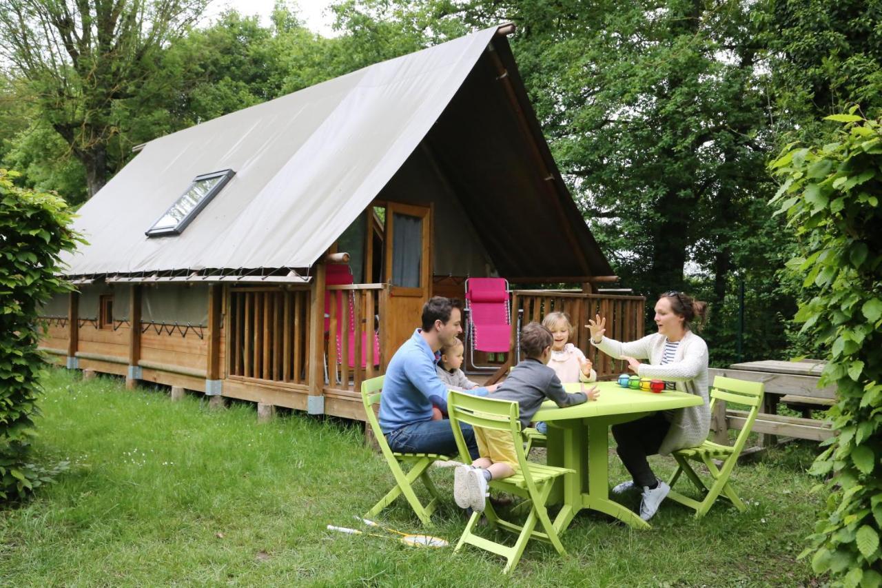 Camping Le Nid Du Parc 빌라-레-동브 외부 사진