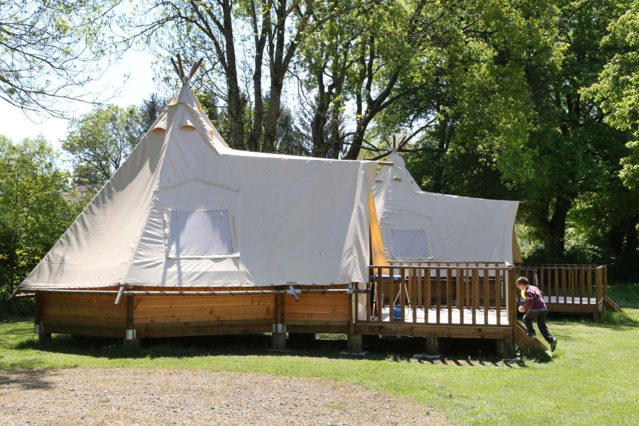 Camping Le Nid Du Parc 빌라-레-동브 외부 사진