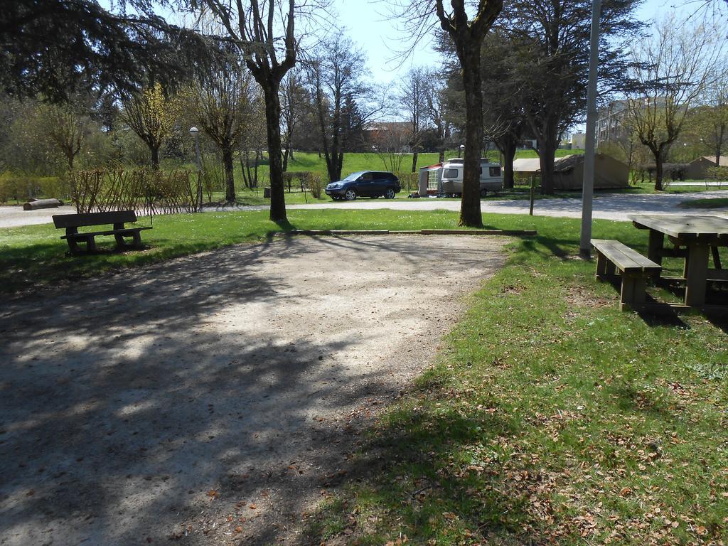 Camping Le Nid Du Parc 빌라-레-동브 외부 사진