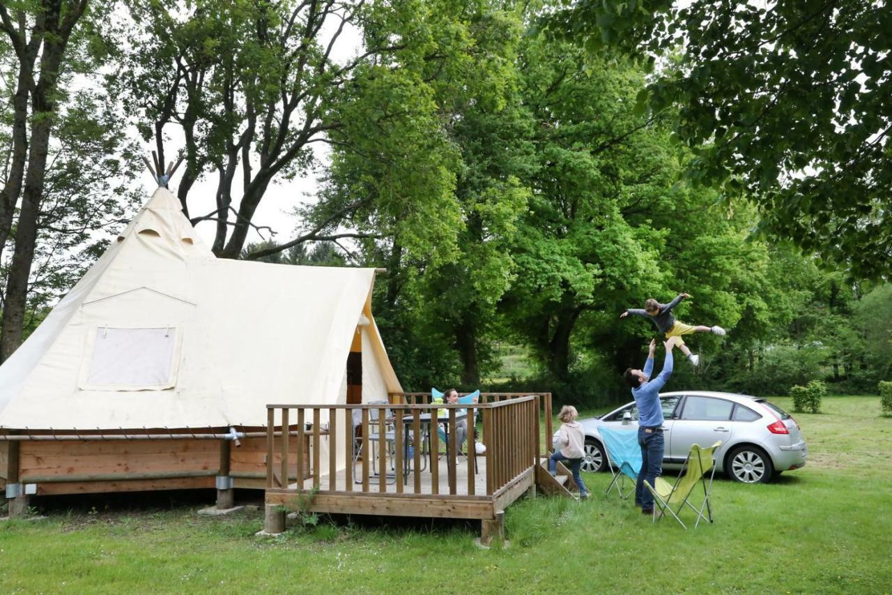 Camping Le Nid Du Parc 빌라-레-동브 외부 사진