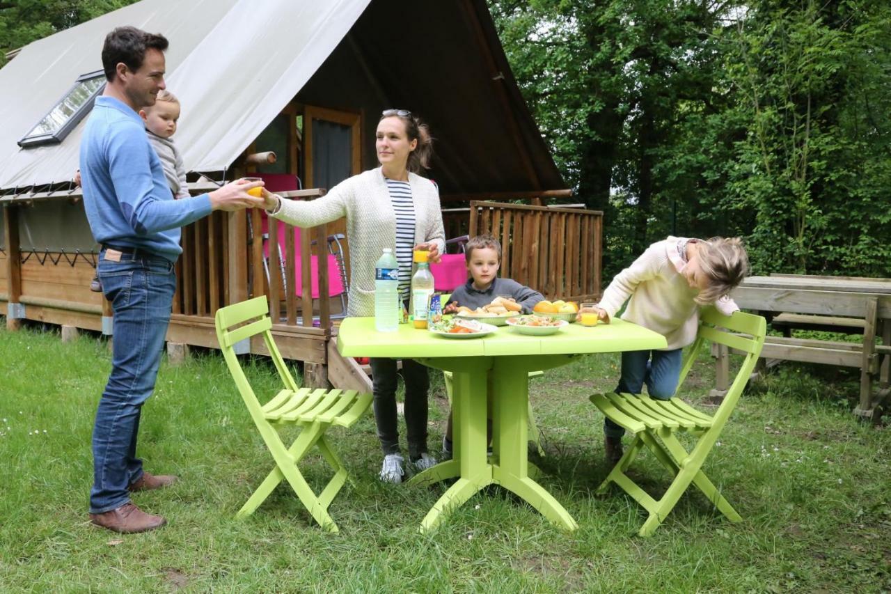 Camping Le Nid Du Parc 빌라-레-동브 외부 사진