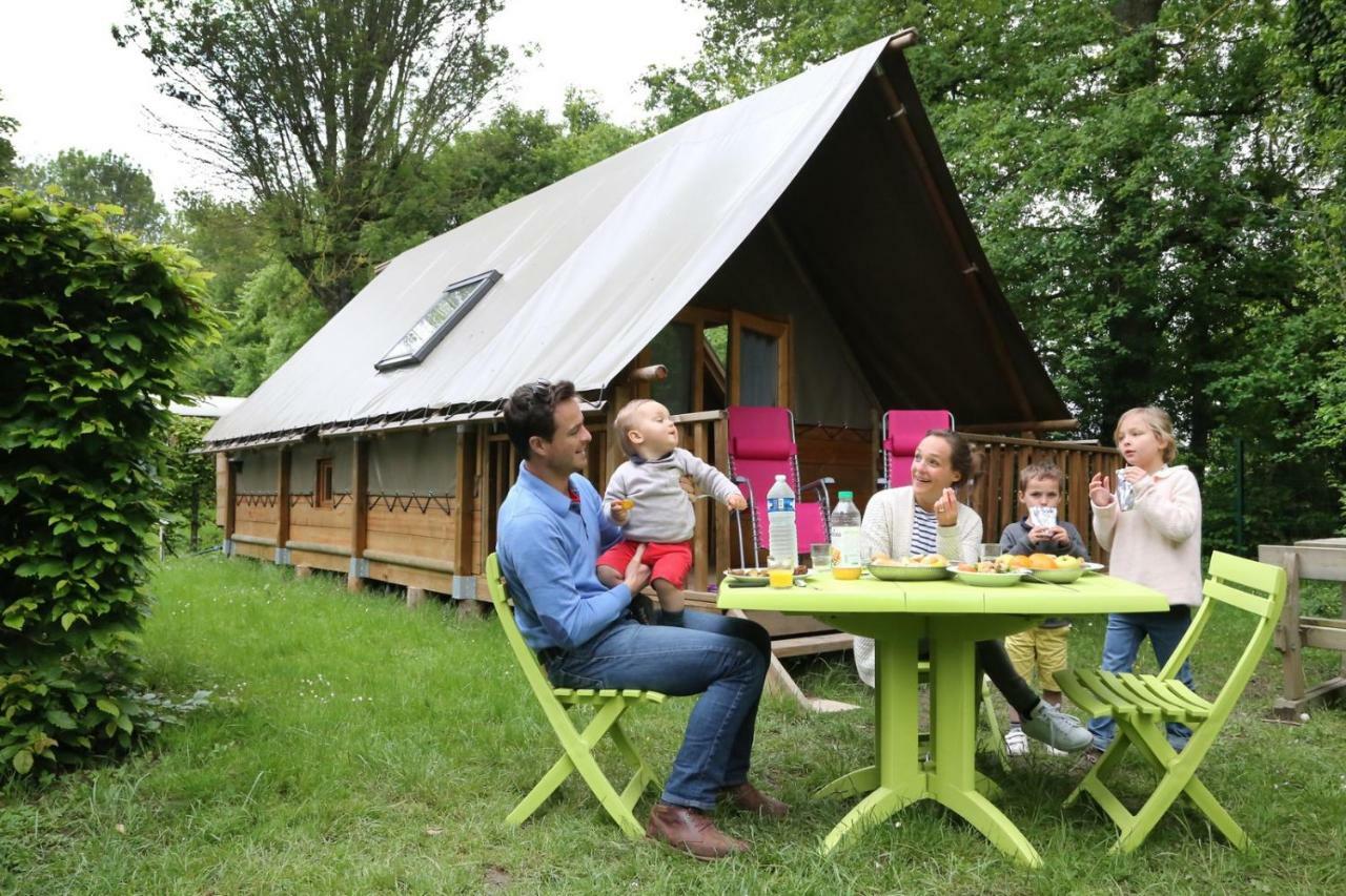 Camping Le Nid Du Parc 빌라-레-동브 외부 사진