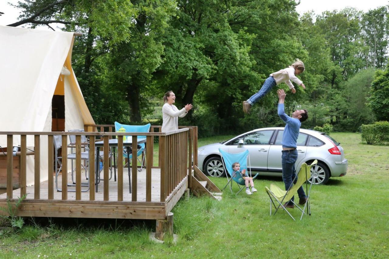 Camping Le Nid Du Parc 빌라-레-동브 외부 사진