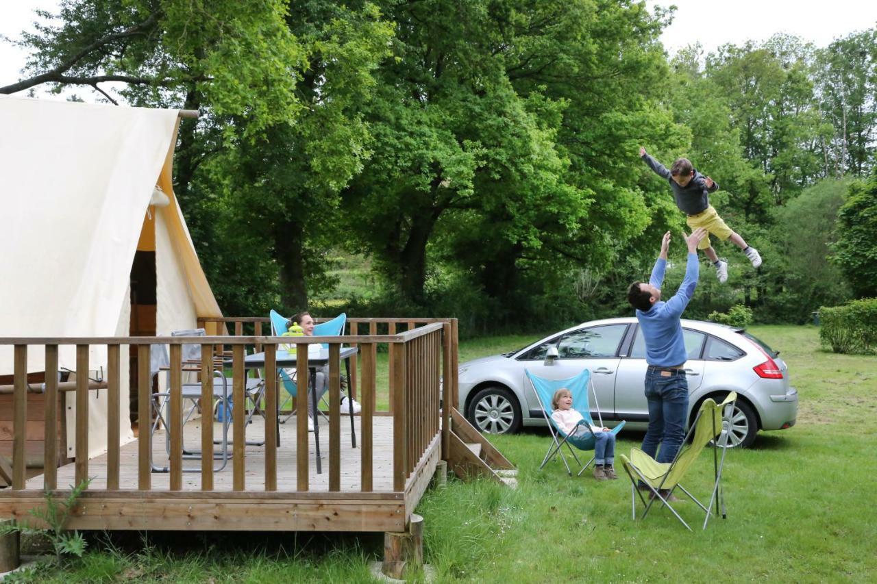 Camping Le Nid Du Parc 빌라-레-동브 외부 사진